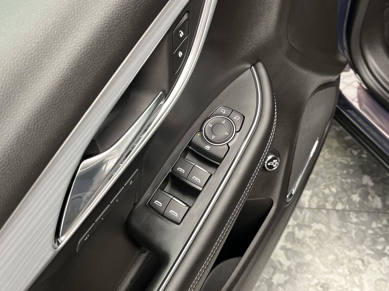 Used 2026 Buick Envision Avenir AWD/4WD image 9