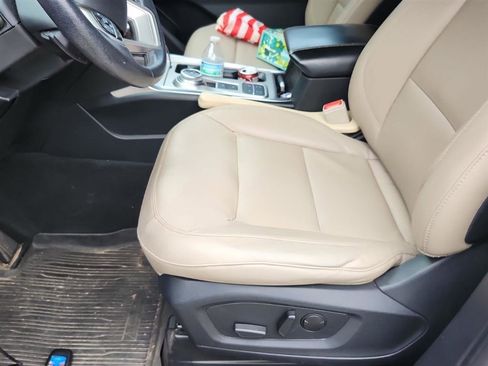 Used 2020 Ford Explorer XLT w/ Equipment Group 202A image 3