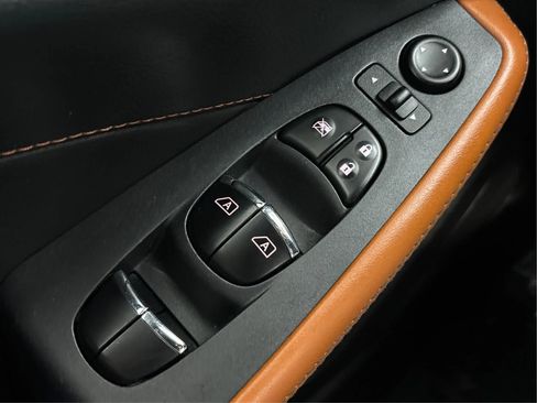 Used 2019 Nissan Maxima Platinum w/ Reserve Package image 43