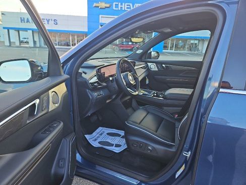 New 2026 Buick Enclave Avenir image 7