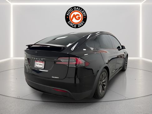 Used 2018 Tesla Model X 100D AWD/4WD image 3