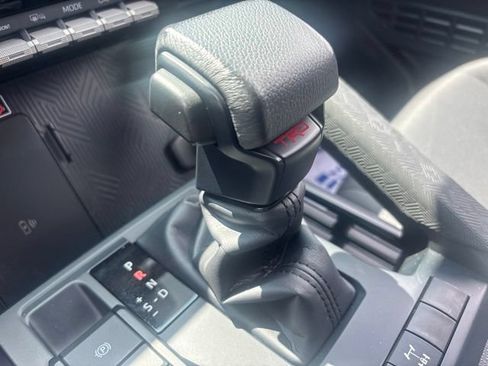 Used 2025 Toyota Tacoma TRD Off-Road w/ TRD Off Road Upgrade Package AWD/4WD image 10