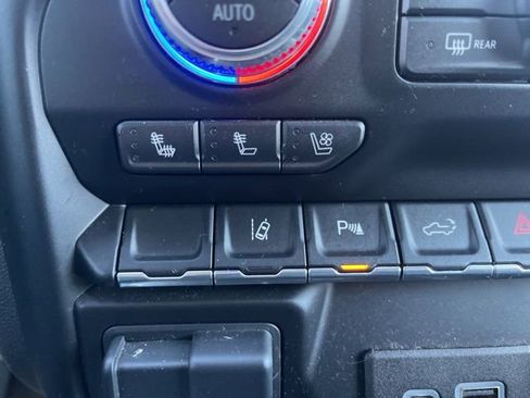 Used 2020 GMC Sierra 2500 SLT w/ SLT Premium Plus Package image 23