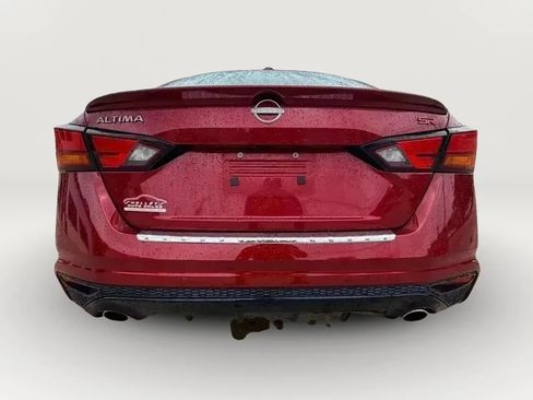 Used 2023 Nissan Altima 2.5 SR FWD image 5