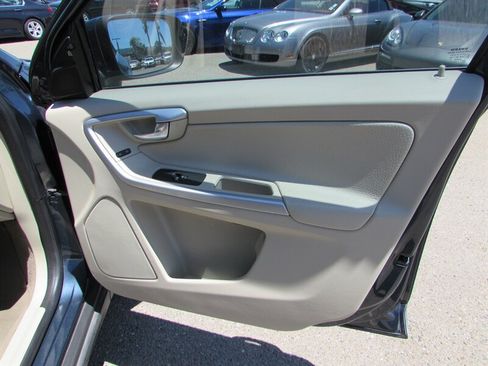 Used 2012 Volvo XC60 3.2 FWD image 30