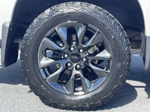 Certified 2021 Chevrolet Silverado 1500 High Country w/ Safety Package II image 19