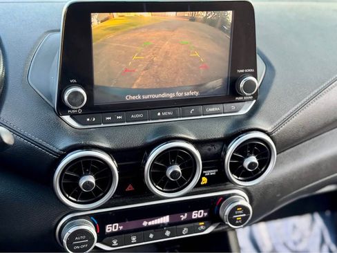 Used 2020 Nissan Sentra SV image 11