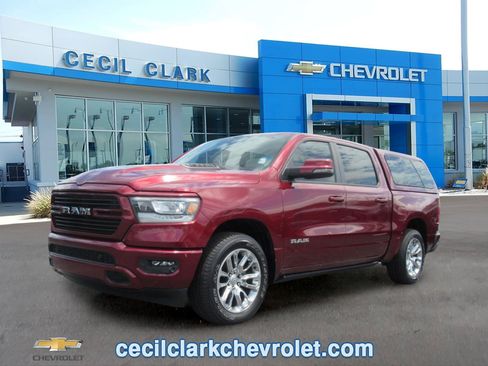 Used 2023 RAM 1500 Laramie AWD/4WD image 1