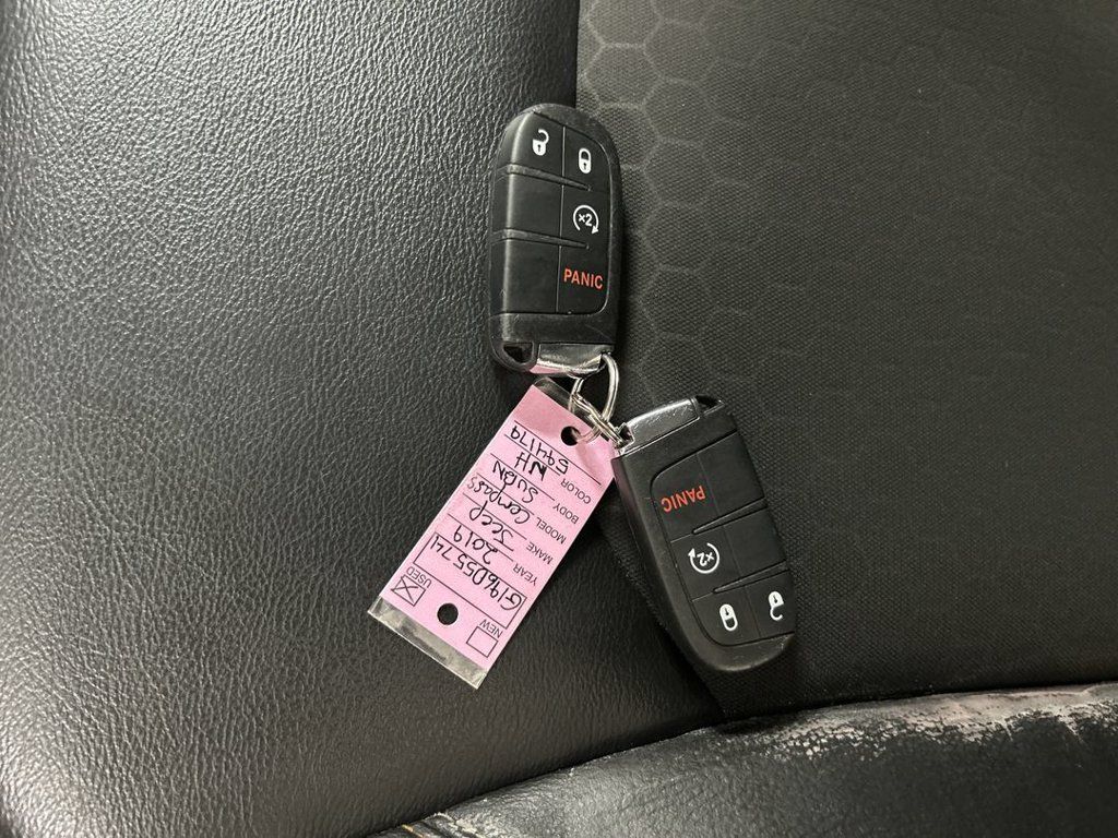 Used 2019 Jeep Compass Latitude w/ Popular Equipment Group AWD/4WD image 12