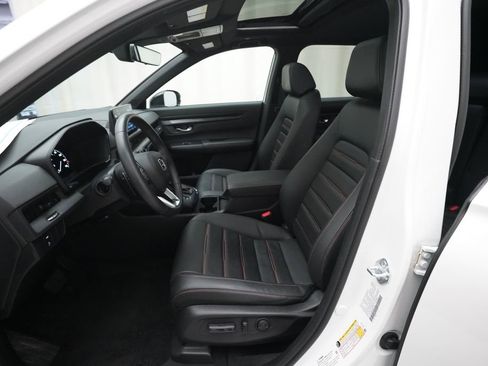 Certified 2025 Honda CR-V Sport-L image 7