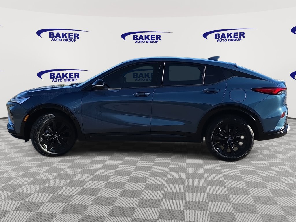 Used 2024 Buick Envista Sport Touring w/ Convenience I Package FWD image 9