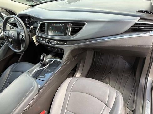 Used 2019 Buick Enclave Essence FWD image 16