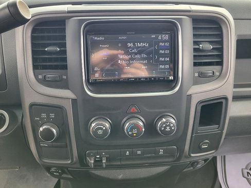 Used 2017 RAM 2500 Tradesman w/ Chrome Appearance Group image 15