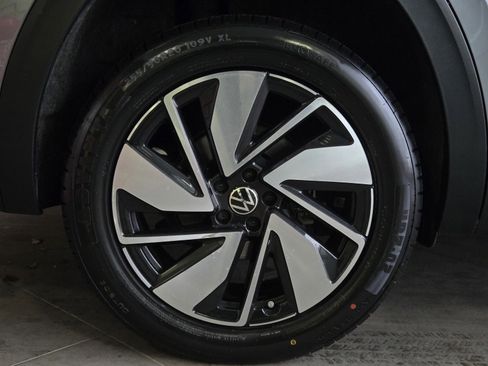 Used 2024 Volkswagen Atlas SE image 5