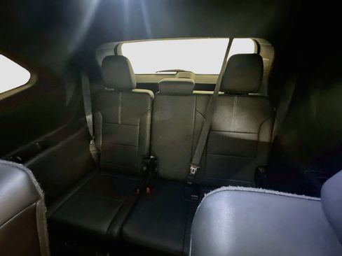 Used 2024 GMC Acadia Elevation AWD/4WD image 30