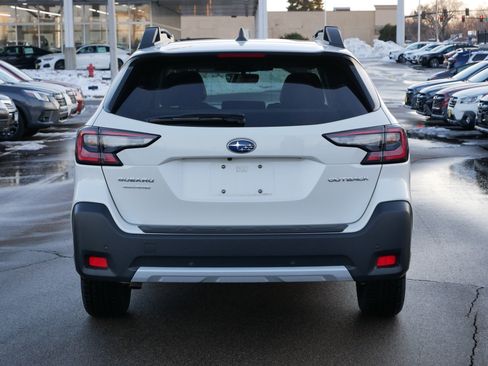 Used 2023 Subaru Outback Limited image 6