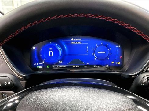 Certified 2022 Ford Escape SEL w/ SEL Stealth AWD Package image 19