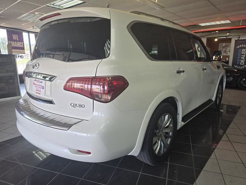 Used 2017 INFINITI QX80 2WD w/ Driver Assistance Package image 4