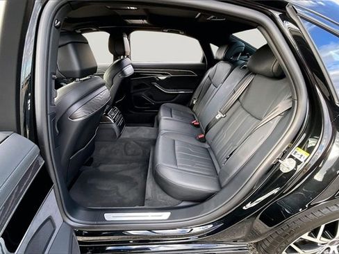 Used 2024 Audi A8 L 3.0T w/ Comfort Plus Package image 28