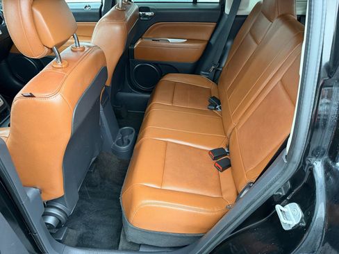 Used 2014 Jeep Compass Limited w/ Sun/Sound Group image 9