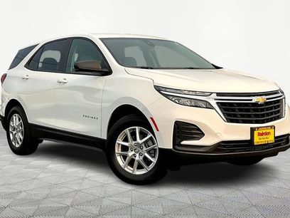Used 2022 Chevrolet Equinox LS w/ LS Convenience Package
