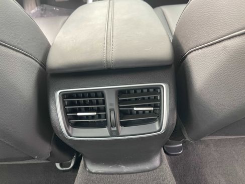 Used 2020 Acura TLX image 12