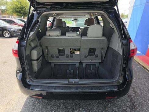 Used 2020 Toyota Sienna XLE FWD image 9