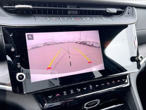 New 2026 Jeep Grand Cherokee L 4WD image 21