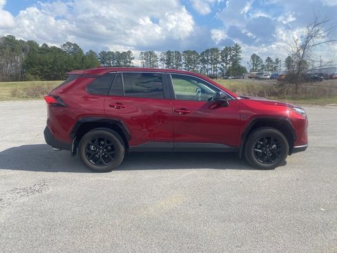 Used 2024 Toyota RAV4 LE image 7