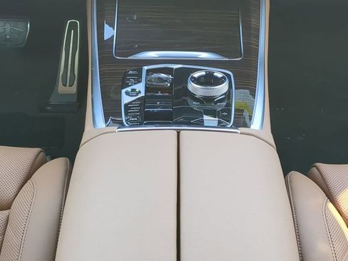 New 2026 BMW X5 xDrive50e w/ Executive Package image 19