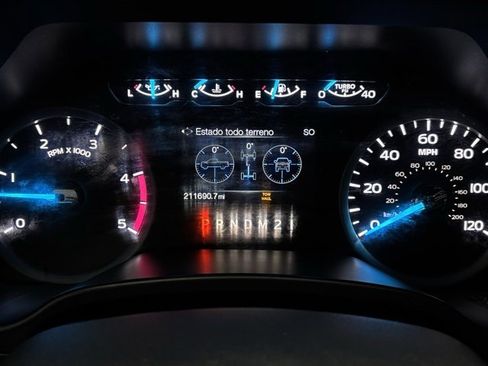 Used 2017 Ford F350 XLT w/ Camper Package image 29