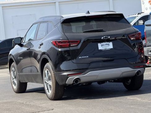 New 2026 Chevrolet Blazer LT w/ Convenience Package FWD image 5