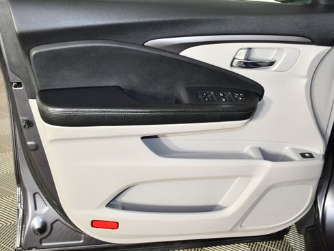 Used 2019 Honda Ridgeline RTL image 26