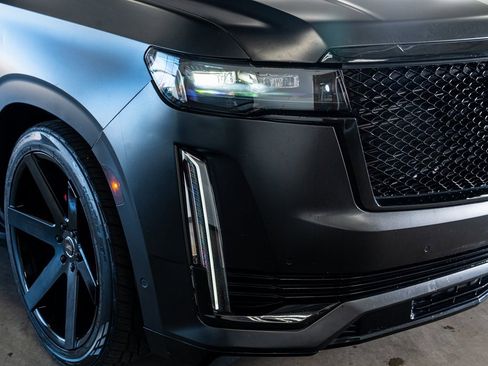 Used 2021 Cadillac Escalade Sport w/ Driver Assist Tech Package image 17