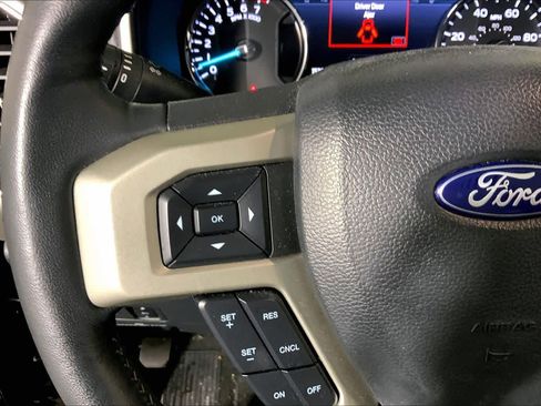 Used 2022 Ford F250 Lariat w/ Lariat Ultimate Package image 23