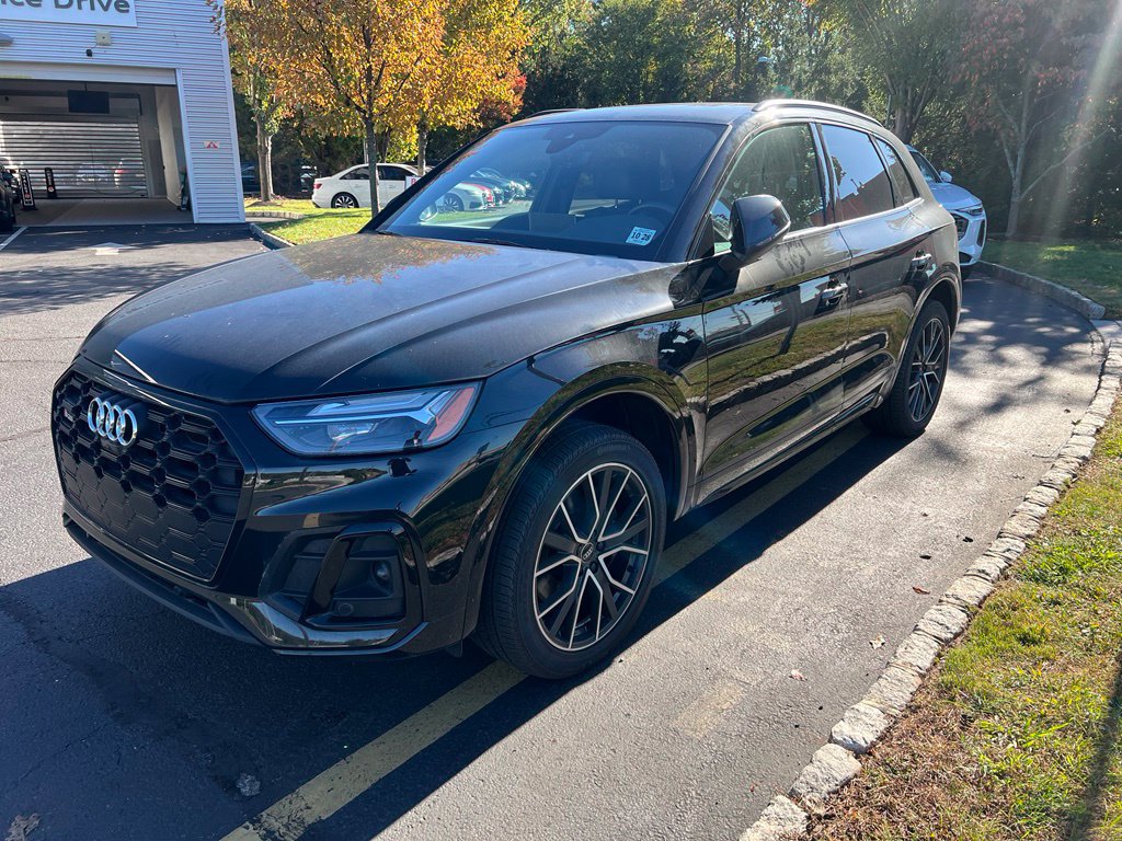 Used 2024 Audi SQ5 Premium Plus w/ Premium Plus Package AWD/4WD image 2