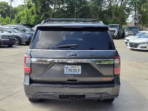 Used 2018 Ford Expedition Limited w/ Equipment Group 301A AWD/4WD image 3