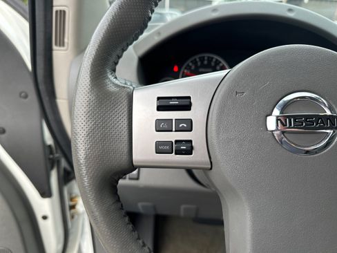 Used 2018 Nissan Frontier SV AWD/4WD image 32