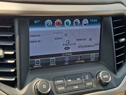 Used 2018 GMC Acadia Denali w/ Technology Package AWD/4WD image 3