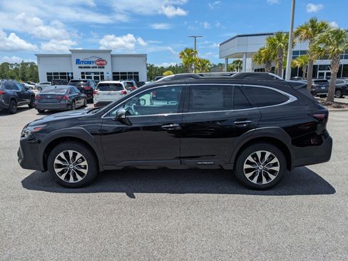 Used 2024 Subaru Outback Touring image 7
