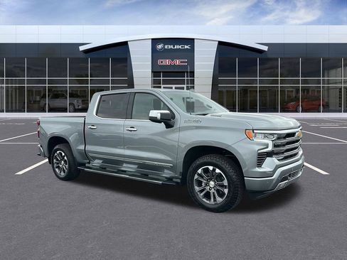 Certified 2025 Chevrolet Silverado 1500 High Country w/ Technology Package image 7