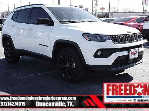 New 2026 Jeep Compass Latitude image 7