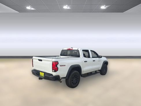 Used 2025 Chevrolet Colorado Trail Boss image 8