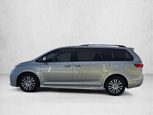 Used 2020 Toyota Sienna XLE FWD image 8