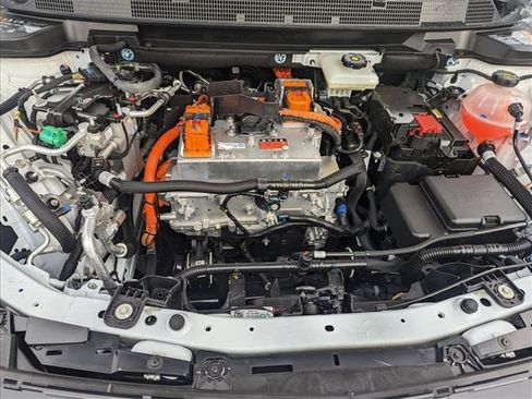 New 2026 Chevrolet Equinox EV LT image 17