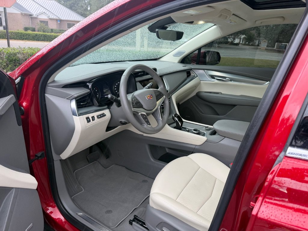Used 2024 Cadillac XT5 Premium Luxury w/ Technology Package FWD image 12