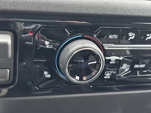 New 2025 Chevrolet Silverado 1500 RST image 39