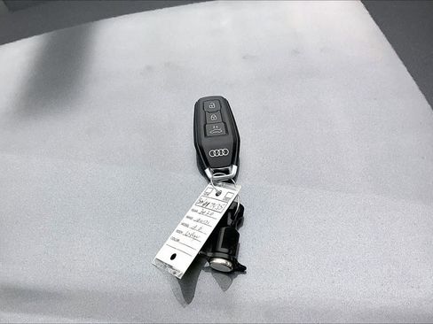 Used 2026 Audi A6 Premium Plus image 14