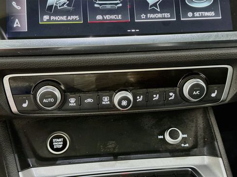 Used 2022 Audi Q3 2.0T Premium Plus image 19