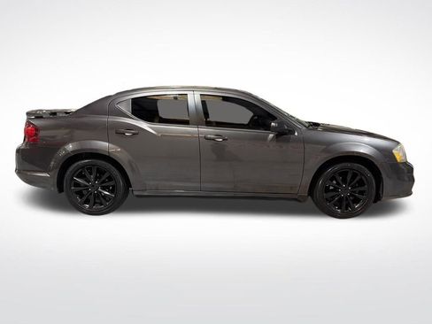 Used 2014 Dodge Avenger SE w/ Blacktop Package image 5